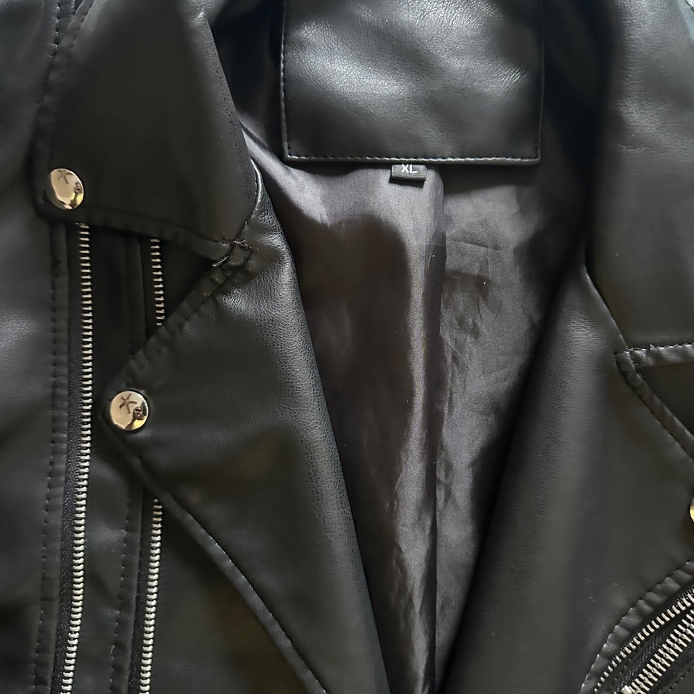 Classy Jacket - Picture 2 of 3